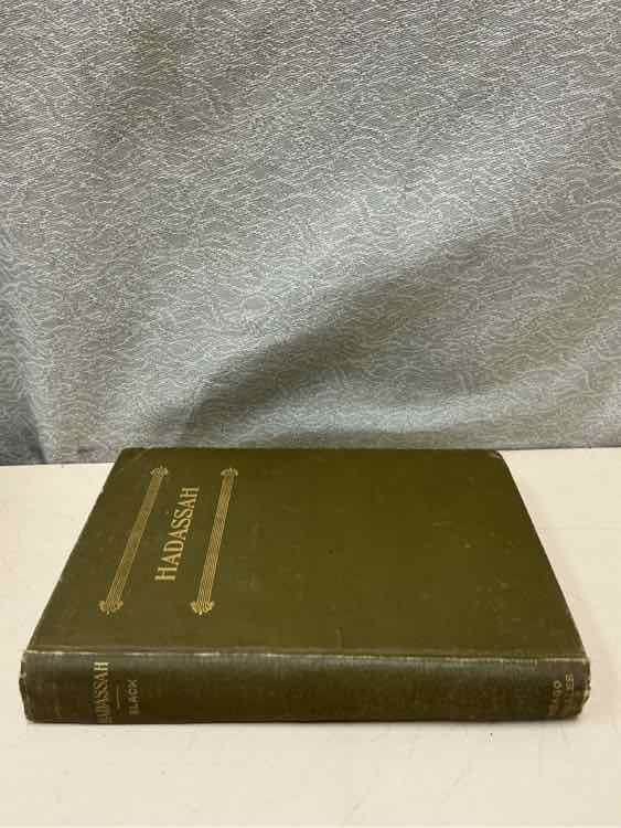 VINTAGE BOOK - Image 2