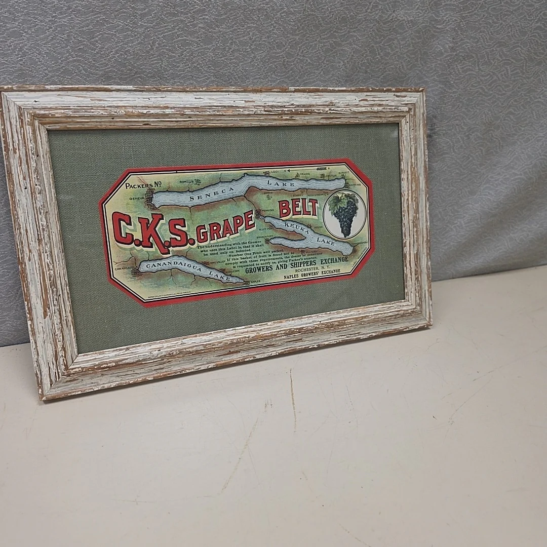 VINTAGE GRAPE LABEL ART