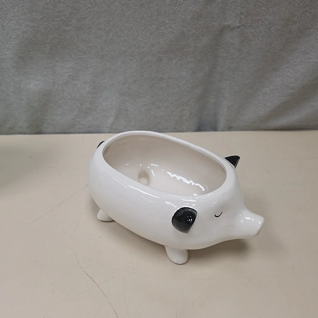 WHITE/BLACK PIG PLANTER