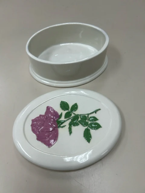 WHITE DISH WITH PURPLE ROSE LID - Image 2