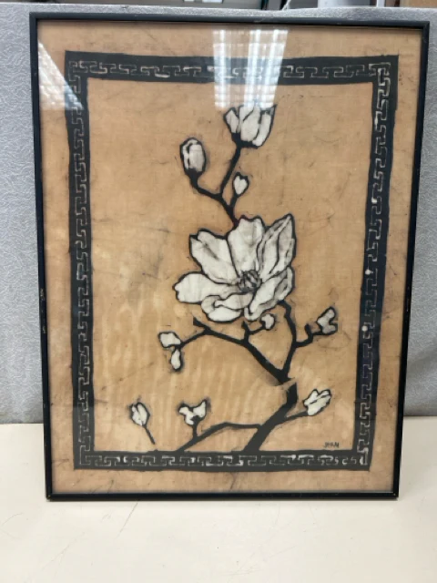 WHITE FLOWER W/BLACK FRAME ART