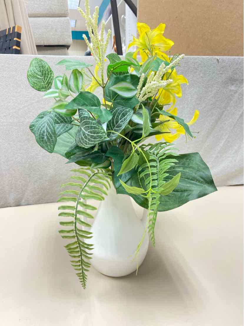 WHITE VASE W/YELLOW FLOWERS - Image 2
