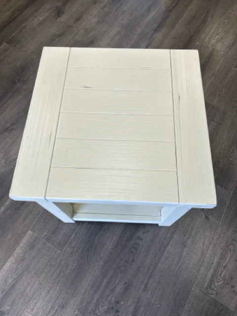 WHITE WOOD 2 TIER END TABLE - Image 2
