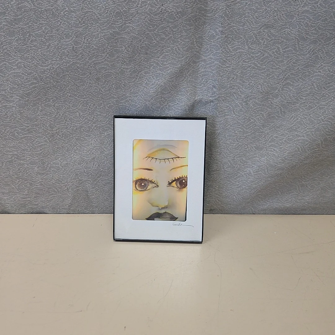 WOMAN W/THIRD EYE ART