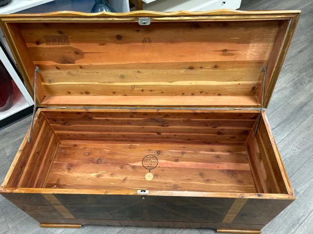 WOOD CARVED CEDAR CHEST - Image 3