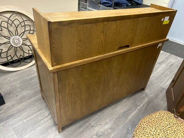WOOD DESK W/PULL OUT DRAWER - Image 3