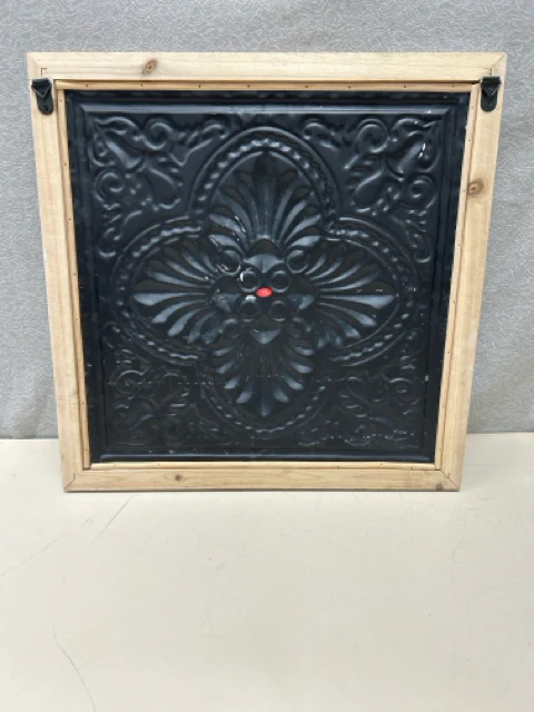 WOOD/GRAY METAL WALL HANGER - Image 2