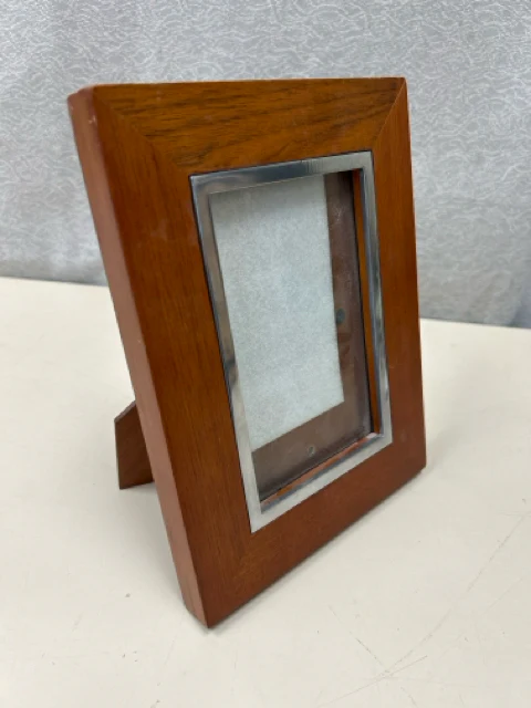 WOOD SILVER FRAME