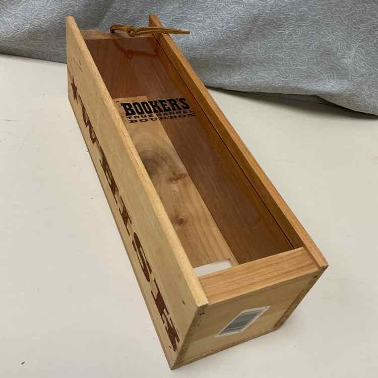 WOODEN BOURBON BOX - Image 2
